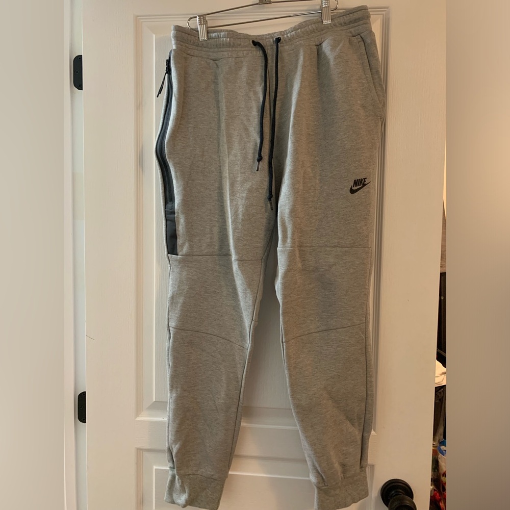 Men’s Nike sweatpants size large